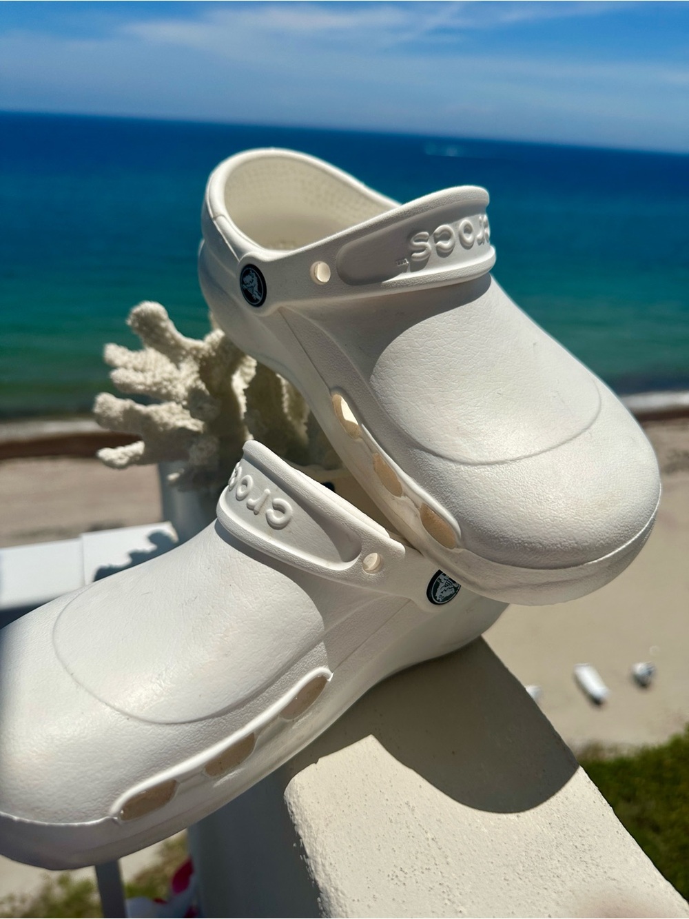 Classic Crocs in white - Picture 4 of 6